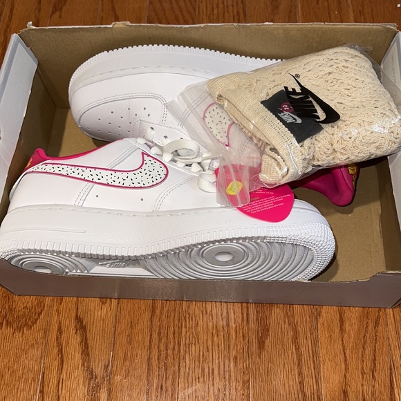 Nike Air Force 1 '07 LX - Picture 8 of 11